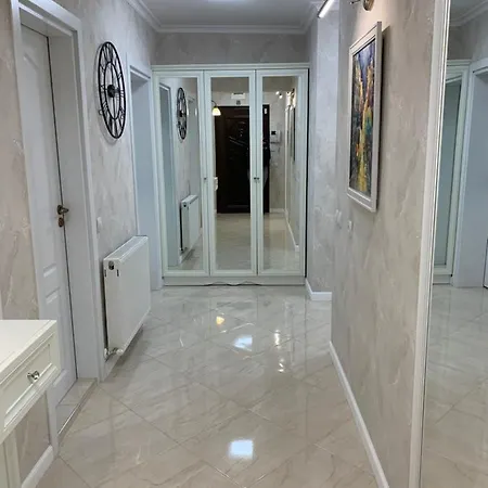 Апартамент Лукс Царевец - Център 2 Apartment Veliko Tarnovo